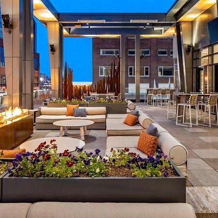 Hyatt House Indianapolis Downtown Hotel Buitenkant foto